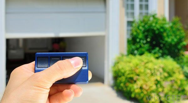 Garage-Door-Opener-accessories